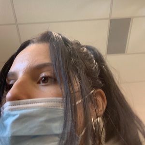 Meet your Posher, Alexia